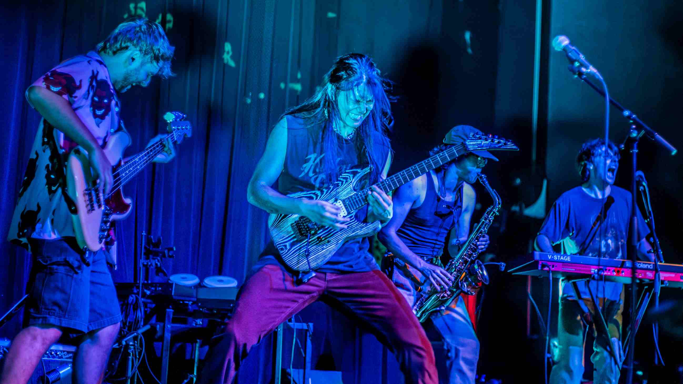 Chopping Spree performing.